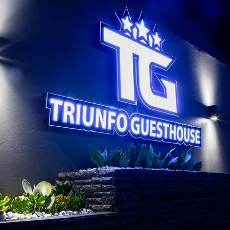 מאפוטו Triunfo Guest House מראה חיצוני תמונה